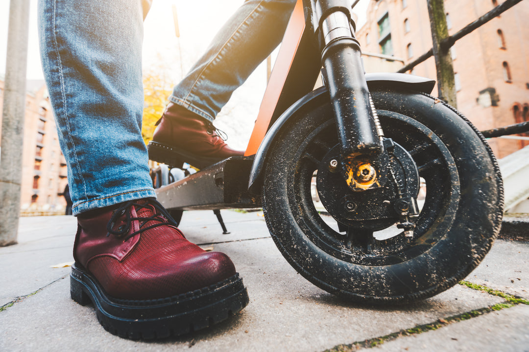E-Scooter Flat Tire Change