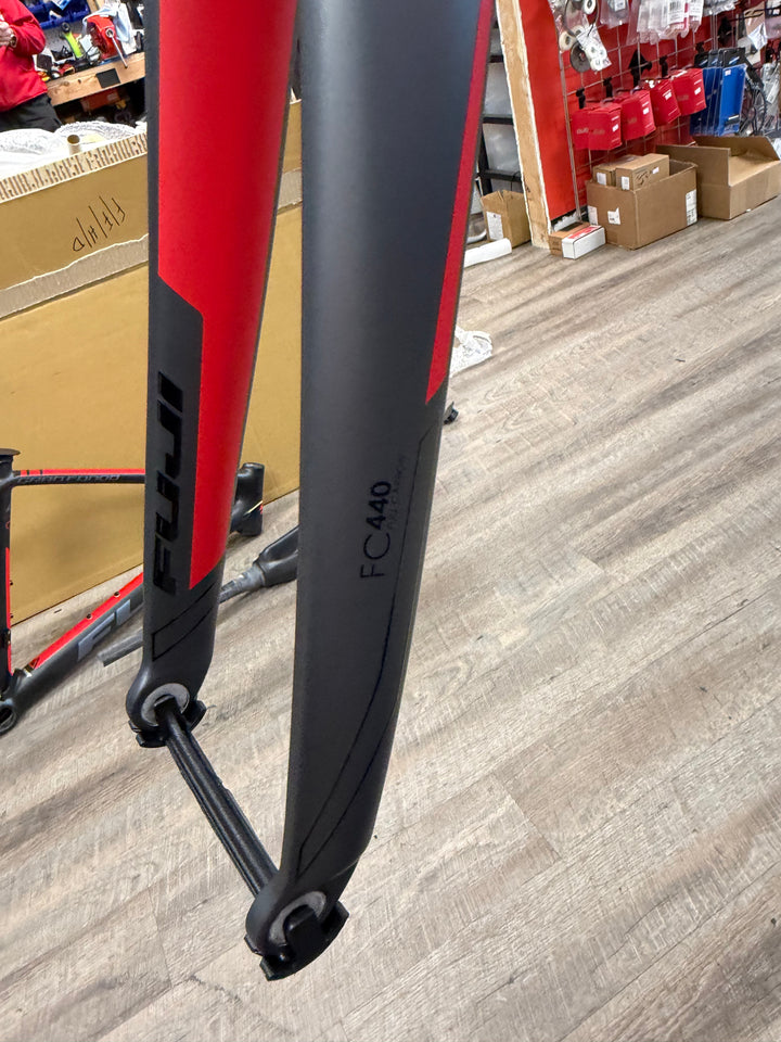 Fuji Gran Fondo Classico 1.1 Carbon Rim Brake Frameset – BB86 – QR – Clearance