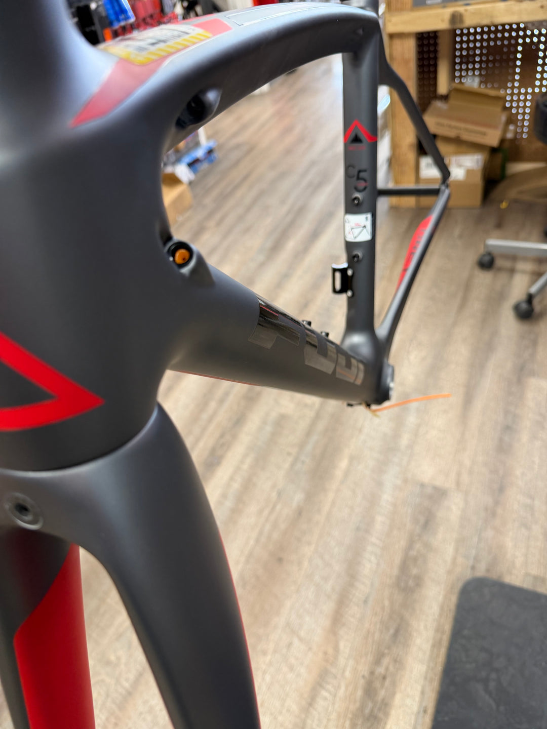 Fuji Gran Fondo Classico 1.1 Carbon Rim Brake Frameset – BB86 – QR – Clearance