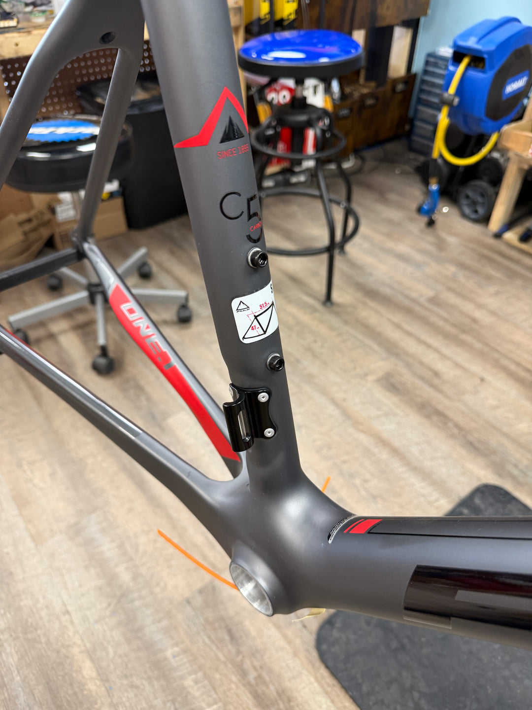 Fuji Gran Fondo Classico 1.1 Carbon Rim Brake Frameset – BB86 – QR – Clearance