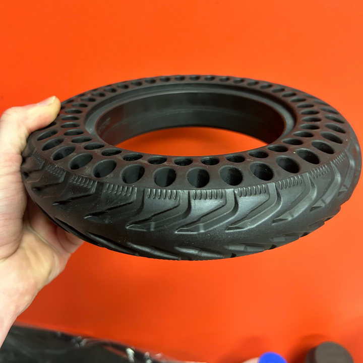 10×2.0-2.5 Solid Scooter Tire – Double Honeycomb Sidewall, Puncture-Proof Upgrade