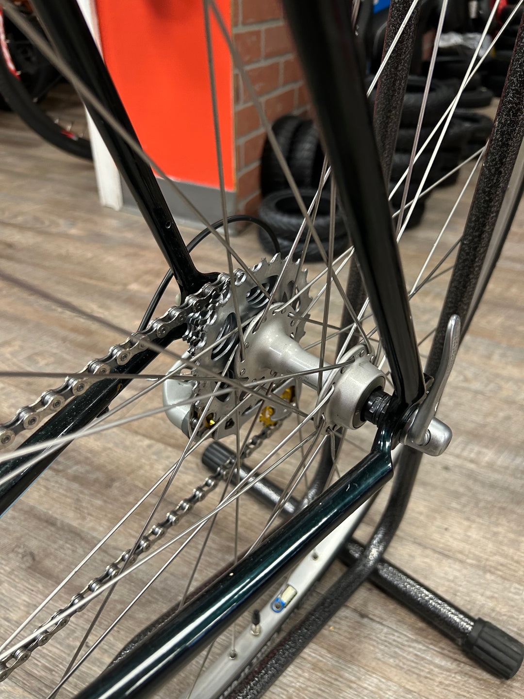 1996 Trek 2120 Carbon Road Bike – USA Made • 58 cm • 3×8 Shimano 105 • Rebuilt