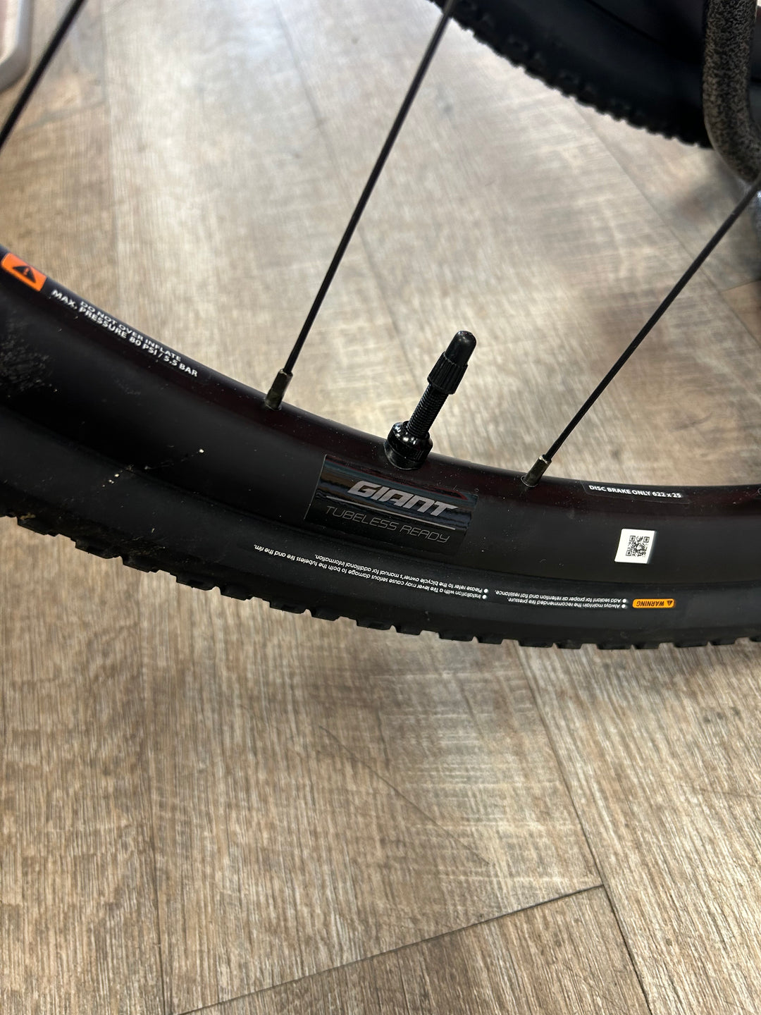 Giant PX2 Tubeless-Ready Alloy Wheelset – HG Freehub, 700c – Grava