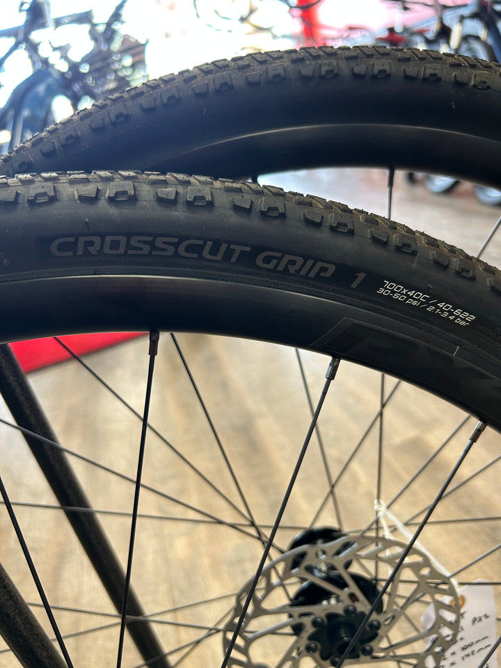 Giant PX2 Tubeless-Ready Alloy Wheelset – HG Freehub, 700c