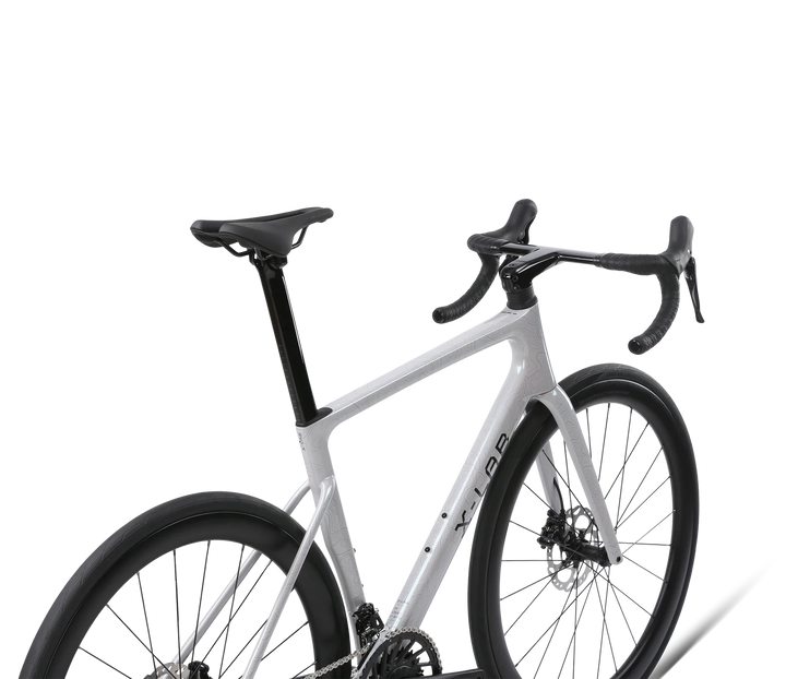 X-LAB RS7 Carbon Road Bike – Shimano 105 12-Speed, Carbon Wheels, Power Meter